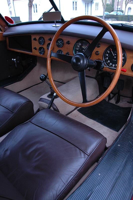 David Brown’s Aston Martin DB2: Behind the Wheel of ‘UMC 272’