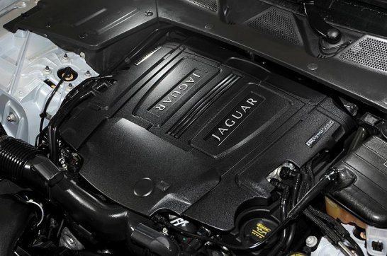 Jaguar XJ: Beyond the Comfort Zone