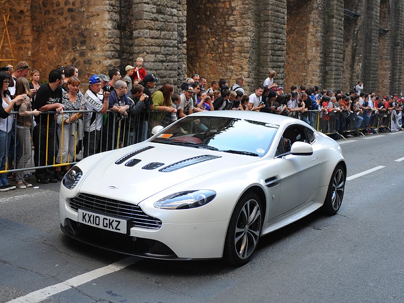 Night and Day: 24 Hours in a V12 Vantage from London to Le Mans