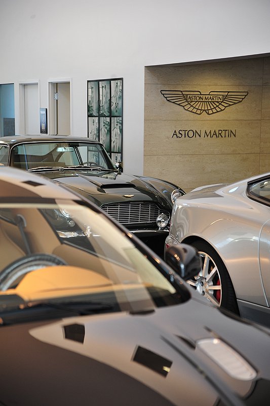 Classic Driver Dealer: Aston Martin New England & Lotus Motorsports Inc.