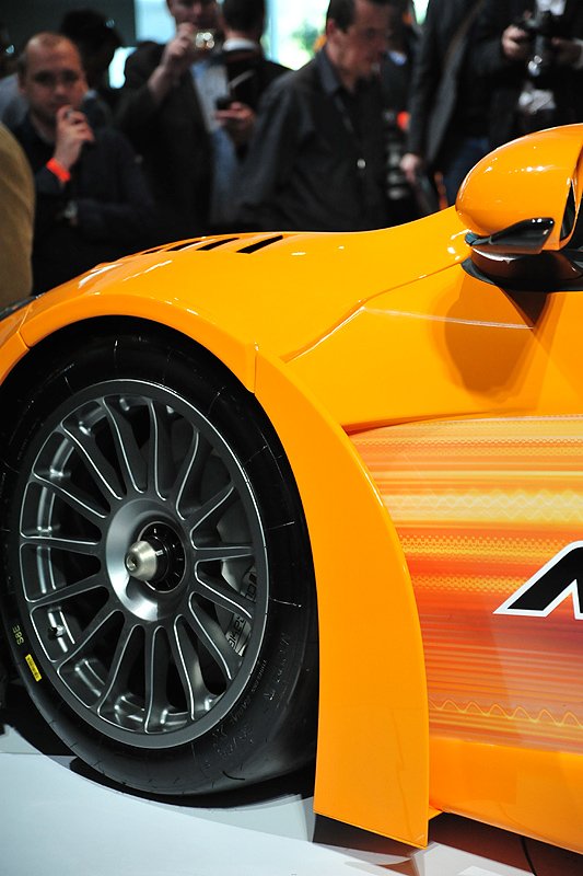 McLaren MP4-12C: GT3 Car Unveiled