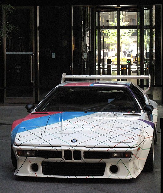 Bonhams versteigert BMW M1 Art Car von Frank Stella