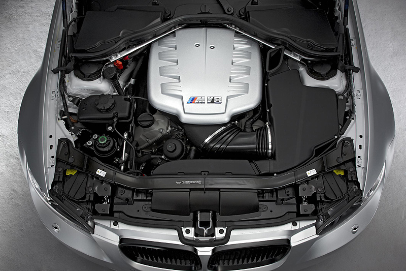 BMW M3 CRT: ultra-lightweight design