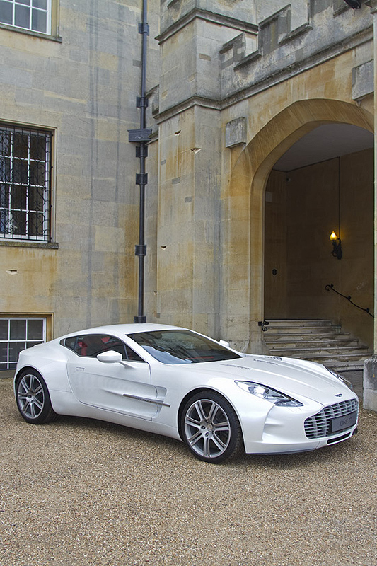 Salon Privé 2011 – New date and venue for the luxury lifestyle, supercar event and concours d’elegance