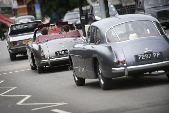 From Kensington to Camberley: Bristol car cavalcade stops London traffic