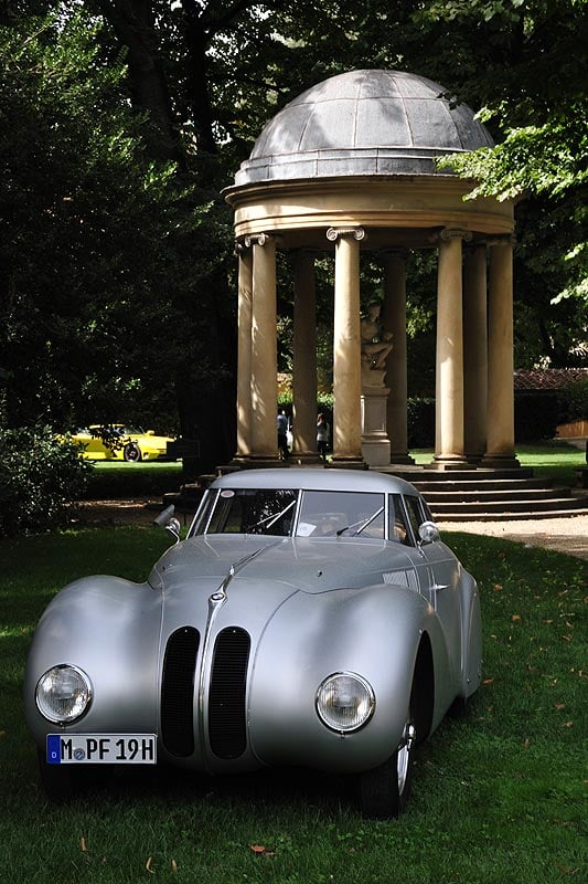 1956 Ferrari 250 GT Berlinetta by Zagato wins Best of Show at 2011 ‘Uniques’