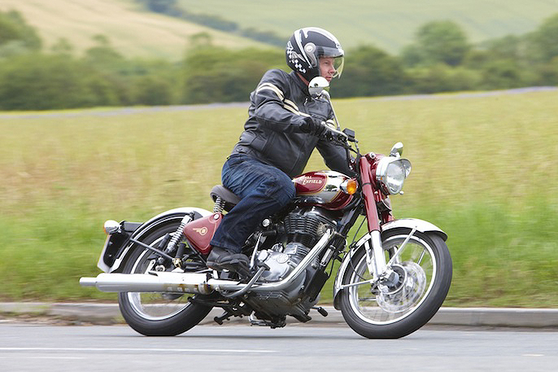 Royal Enfield Bullet 500 Classic Chrome: Entspannte Evolution