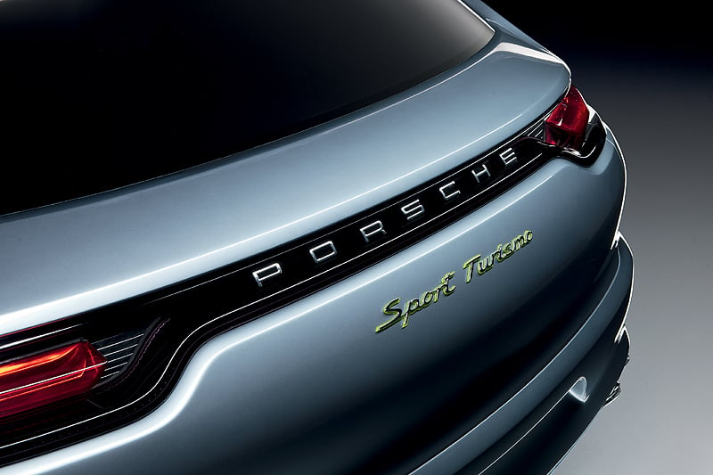 Porsche Panamera Sport Turismo Concept: Frightening Ferrari