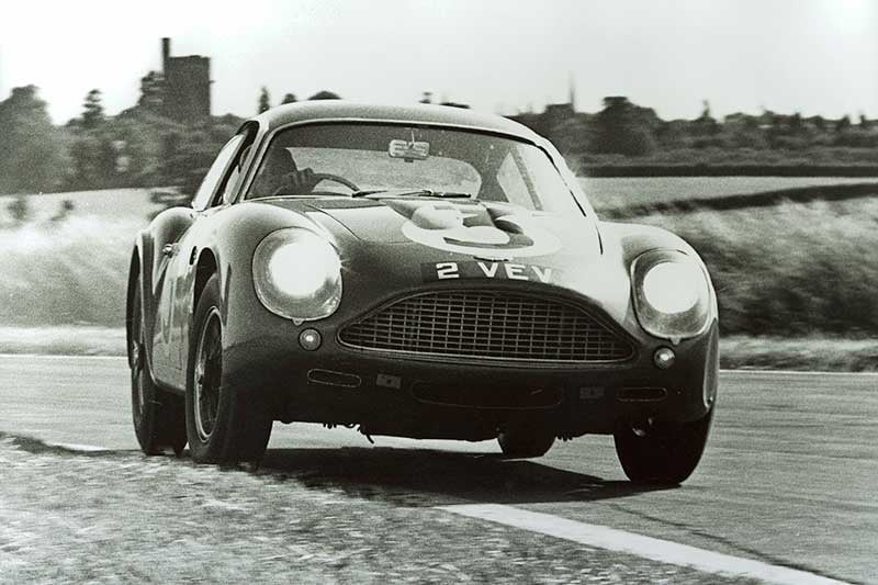 Six Appeal – The Newport Pagnell Aston Martins of the 1960s