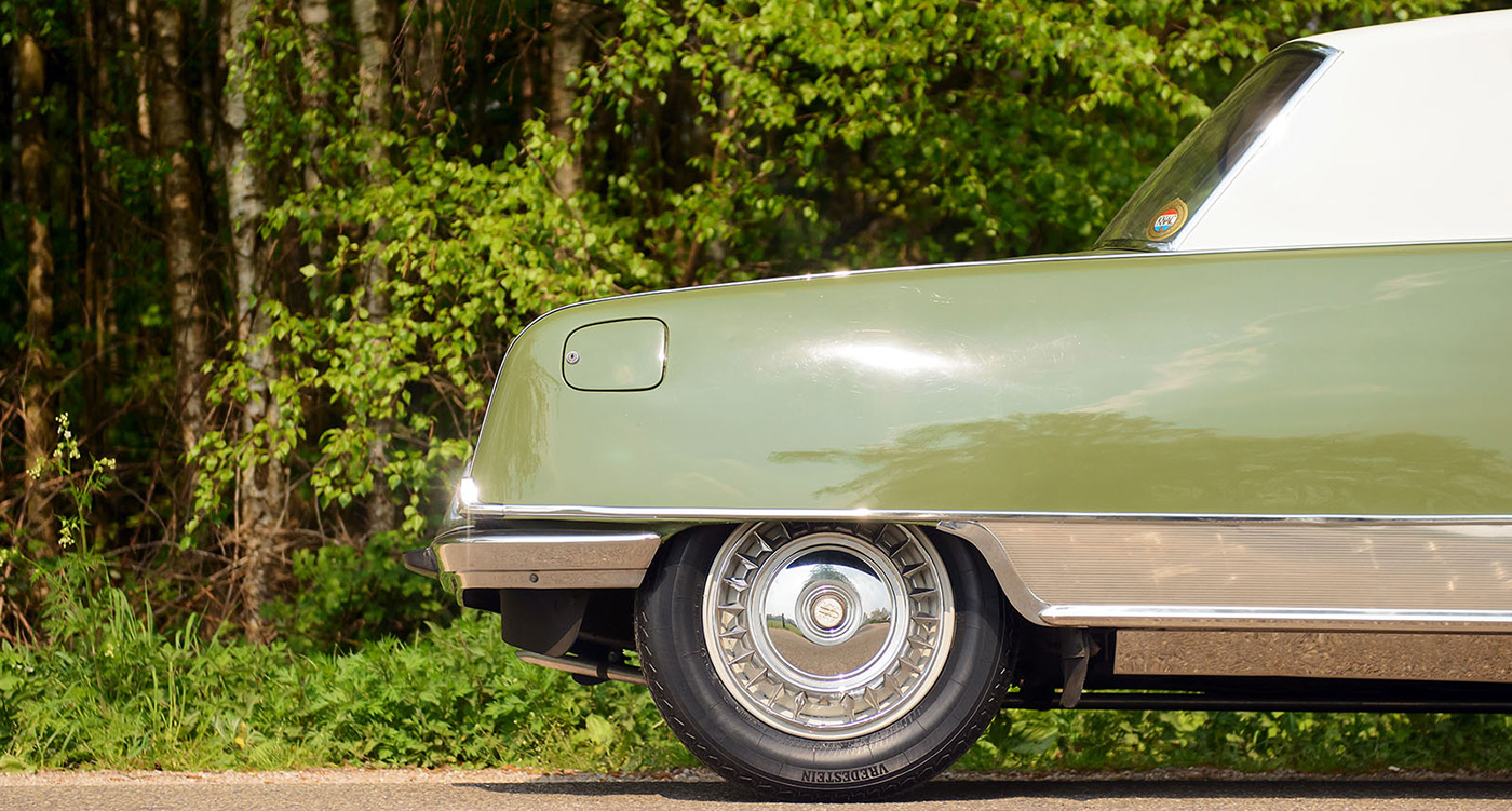 citroen-ds-21-le-dandy-gallery-brummen-04_1.jpg