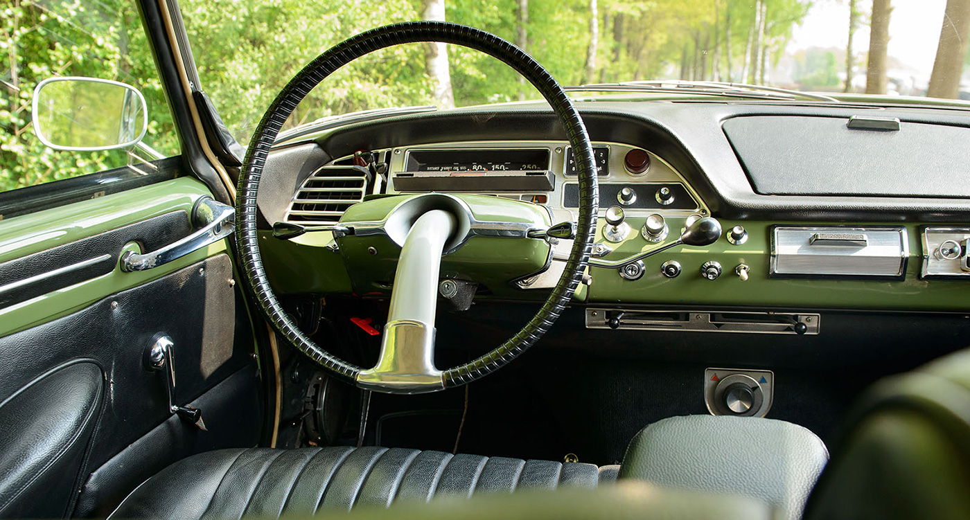 citroen-ds-21-le-dandy-gallery-brummen-09_1.jpg