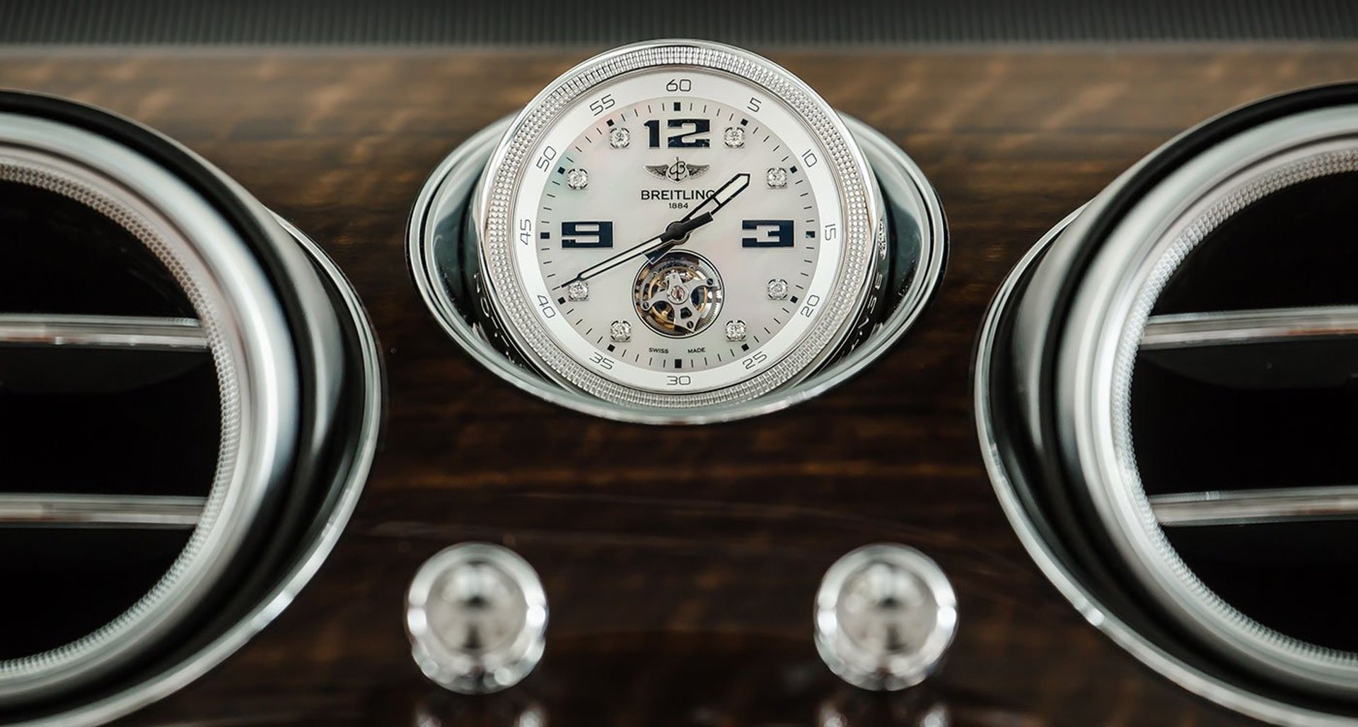 Bentley breitling hotsell car price