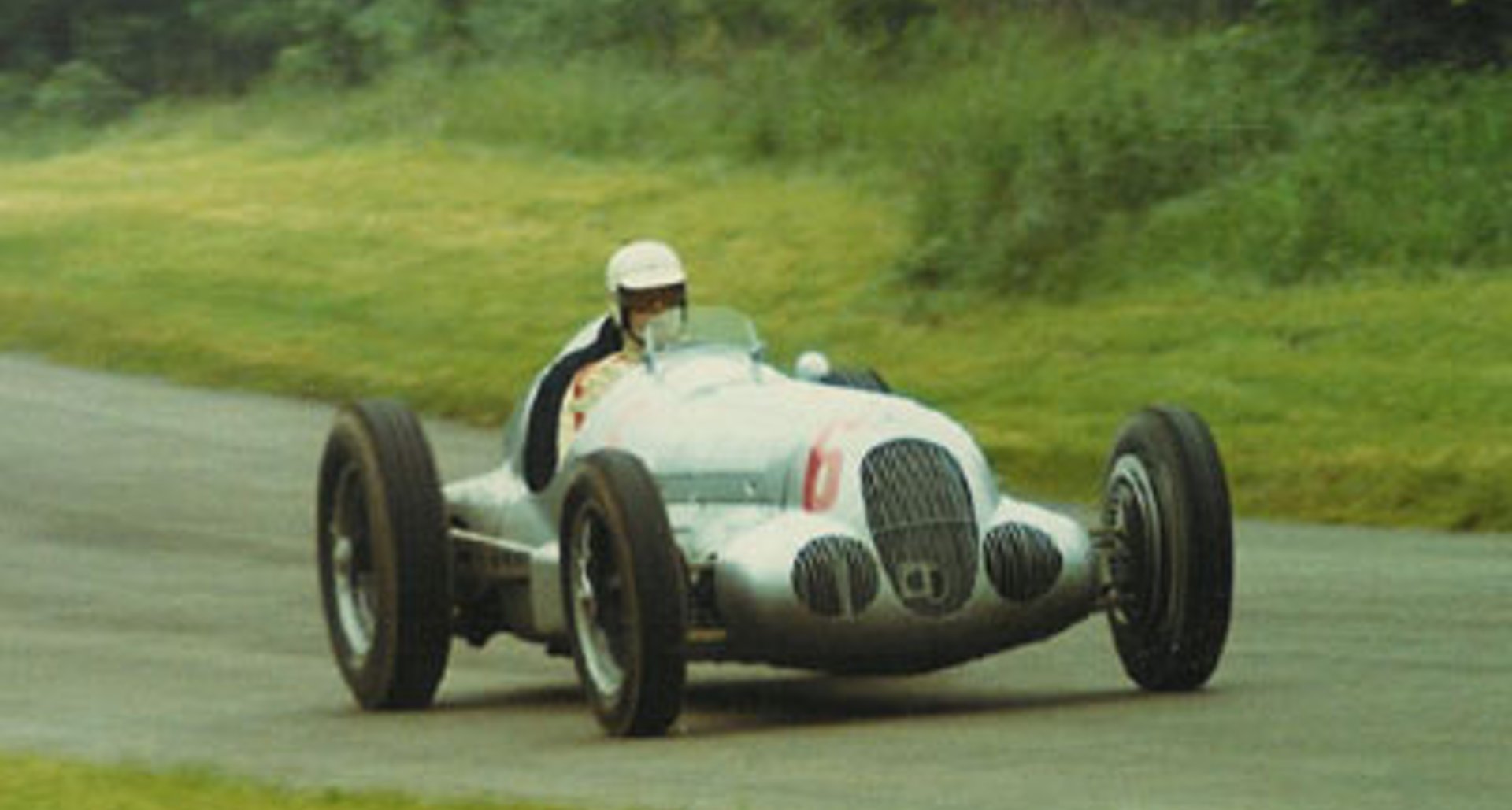 Mercedes w125 discount