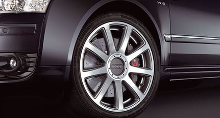 Ceramic brakes for the 12-cylinder Audi A8
