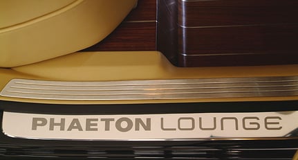 VW Phaeton Lounge in Dubai