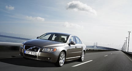 Volvo announces new S80