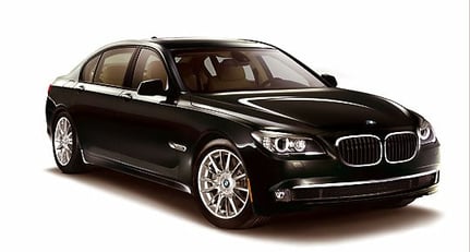 Neiman Marcus BMW 7 Series: Bavarian Christmas 