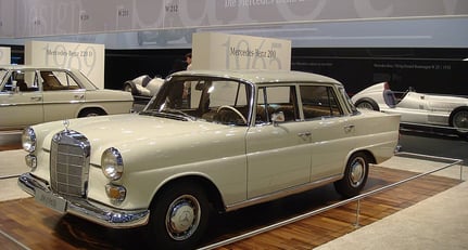 Mercedes-Benz Heckflosse