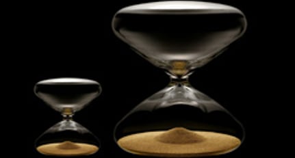 The Hourglass by Marc Newson: Flucht der Zeit