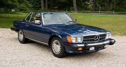 Mercedes-Benz 560 SL