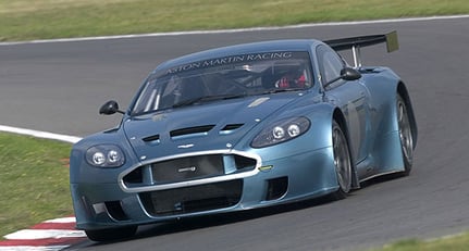 Aston Martin DBRS9 on track for 2006
