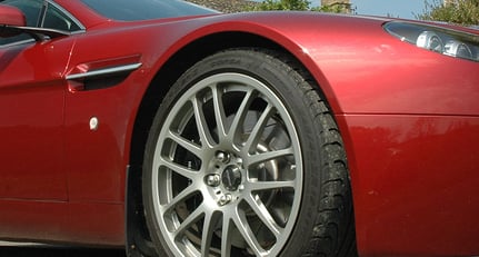 Aston Martin V8 Vantage by Prodrive