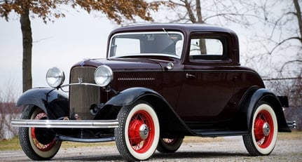 Ford Model 18 Deluxe Three-Window Coupe 1932