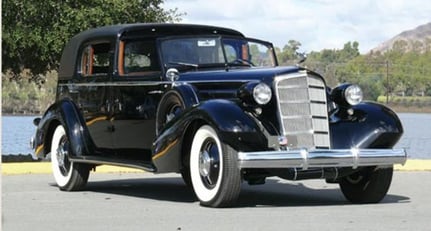 Cadillac V12 Town Cabriolet 1935