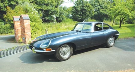 Jaguar E-Type SI 3.8L Fixedhead Coupe 1961