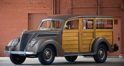 Ford Deluxe Station Wagon 'Woodie' 1937