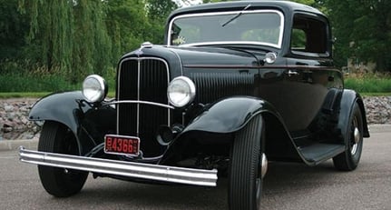 Ford Deluxe Three-Window Coupe 1932