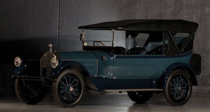 Pierce-Arrow  Model 66 A-4 Seven-Passenger Touring 1917