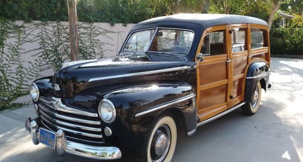 Ford Super Deluxe Station Wagon 1948