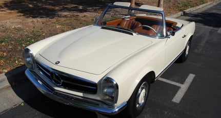 Mercedes-Benz SL Pagode 230 Roadster 1966