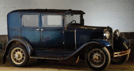 Ford Model A  Deluxe Fordor Sedan 1931