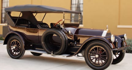 Pierce-Arrow  48 7-Passenger Touring 1915