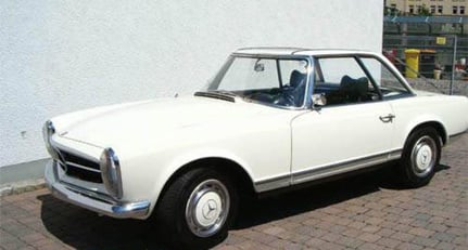 Mercedes-Benz SL Pagode 230SL 1965