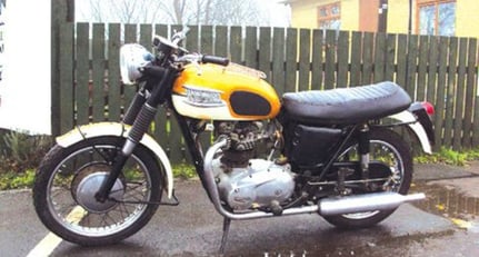 Motorcycles Triumph TR6 SS trophy 1965