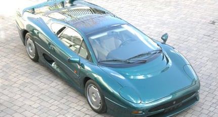 Jaguar XJ220 3600Km from new 1996