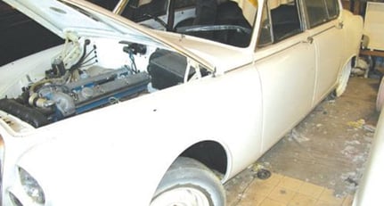 Jaguar S-Type  3.8 Restoration Project 1966