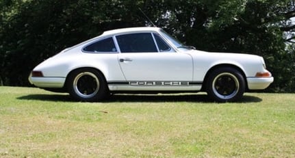 Porsche 911  SWB to R specification 1968