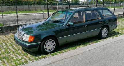 MERCEDES BENZ 300TE-24