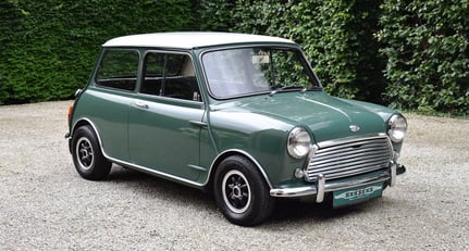 Morris Mini Mk2 Cooper S (1968) in original first paint