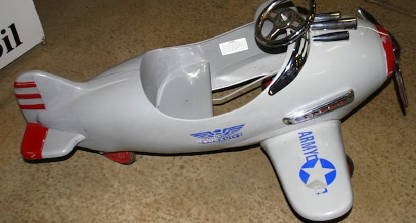 Pursuit pedal plane reproduction sales
