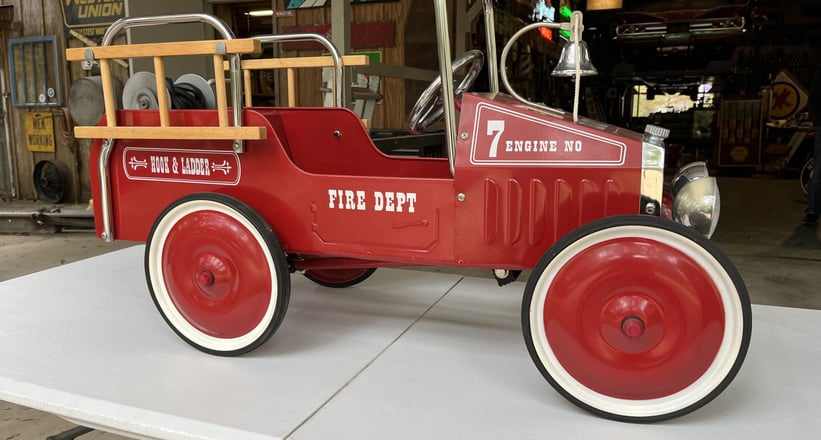 American retro fire truck pedal best sale car