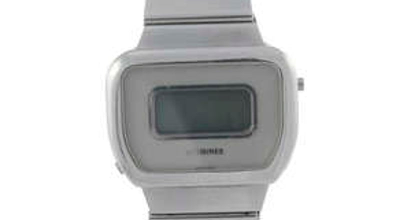 LONGINES a gentleman s stainless steel digital bracelet watch