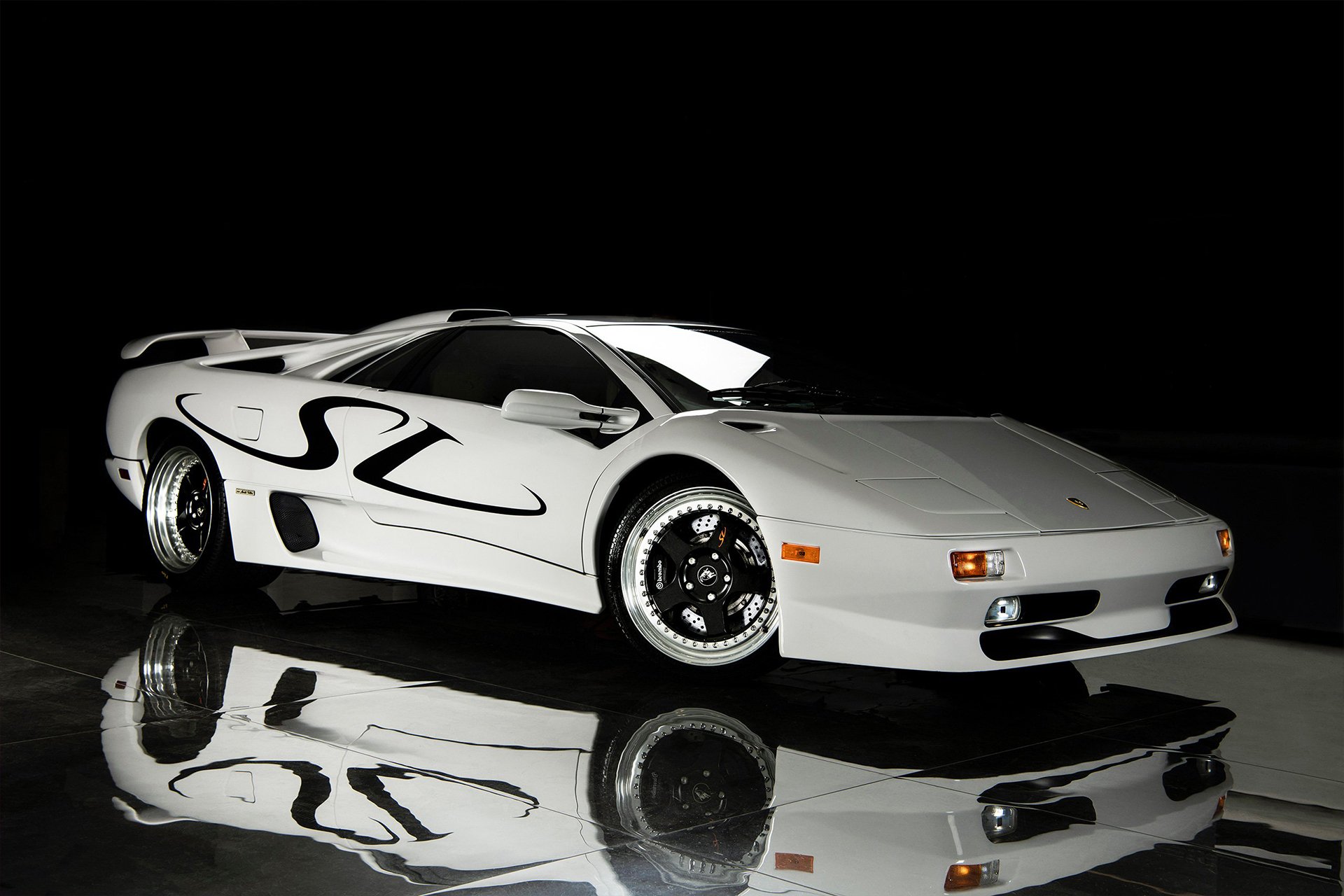 This Lamborghini Diablo SV will make you dream of Sardinia | Classic Driver  Magazine