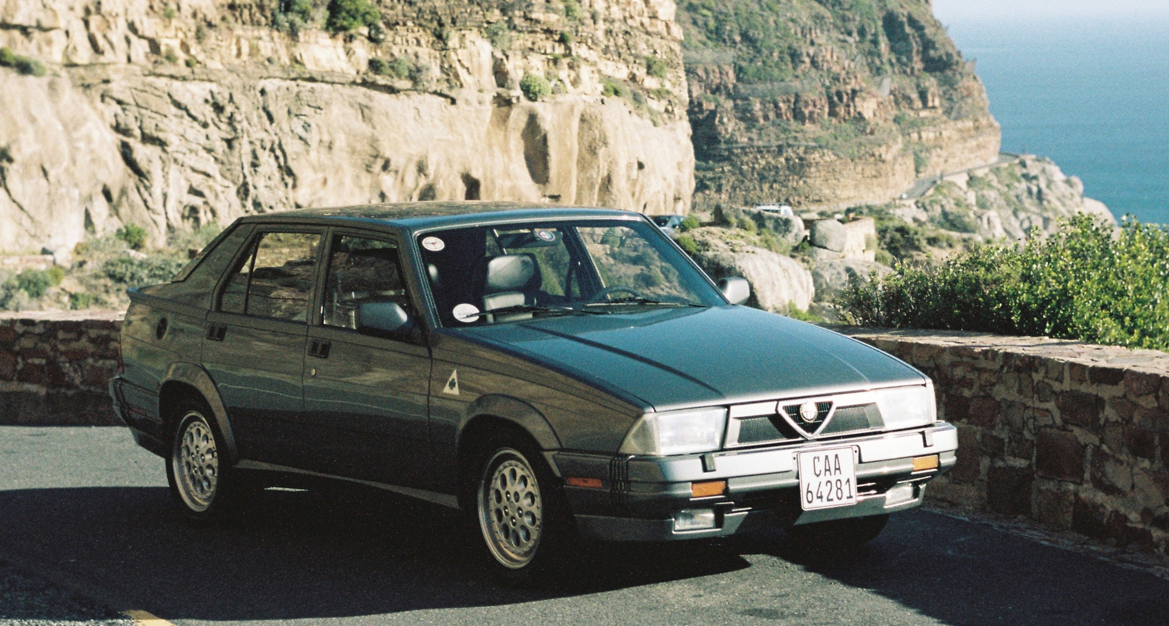 I bought the Alfa Romeo 75 of my childhood dreams. Then it tried to ...
