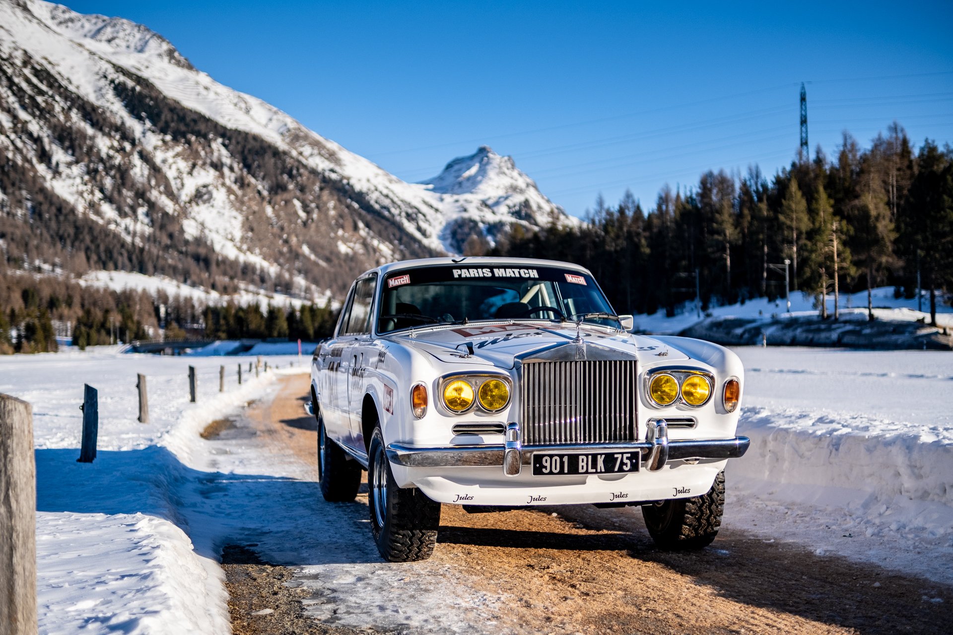 Whats cooler than cool The RollsRoyce Corniche that rallied the  ParisDakar  Classic Driver Magazine