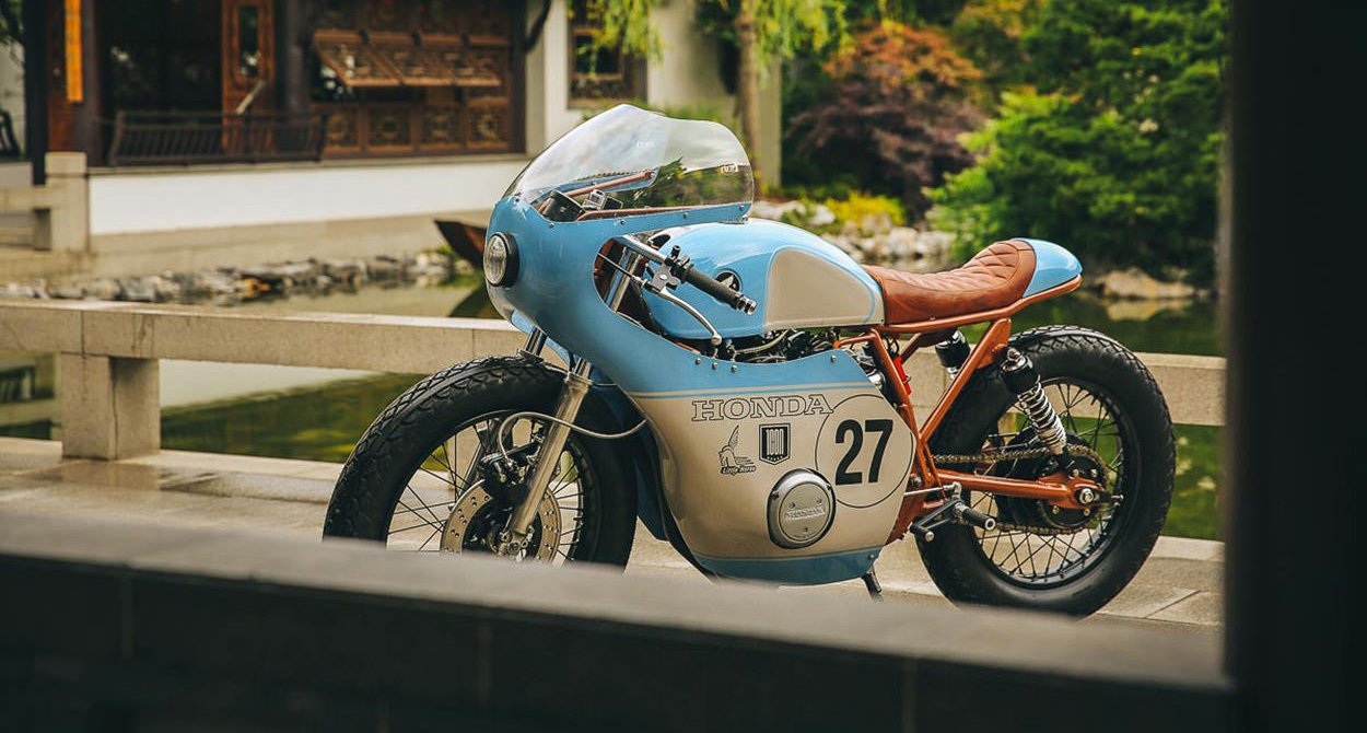 Have you seen a prettier café racer than this racy Honda 